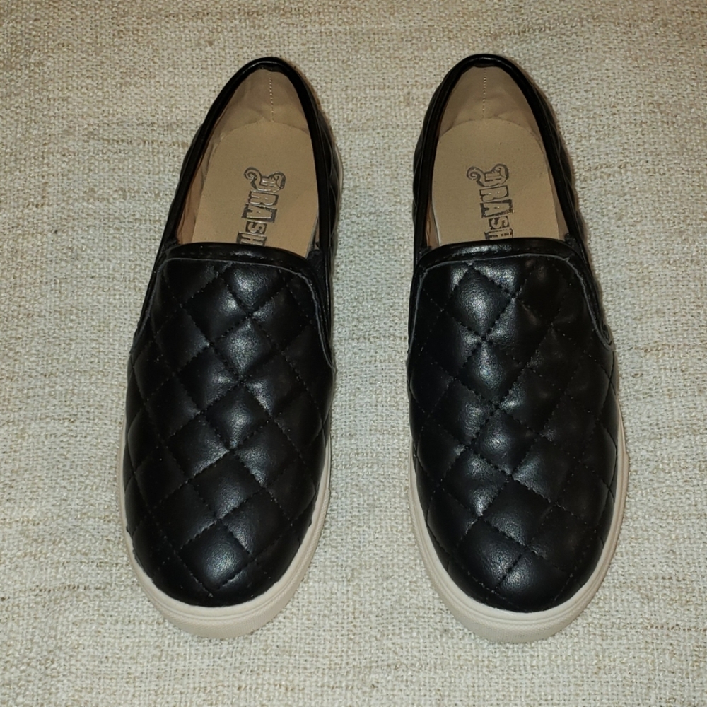 Faux leather quilted slide in sneakers